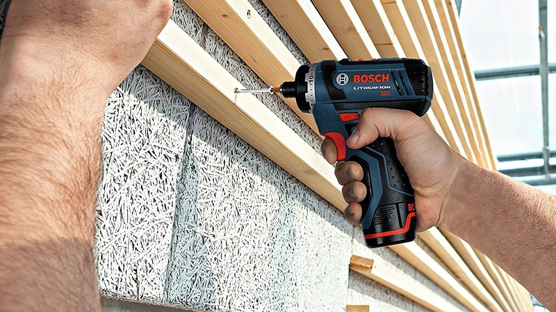 Taladro de bolsillo Bosch 12V con dos baterías | $79 | AmazonFoto: Amazon